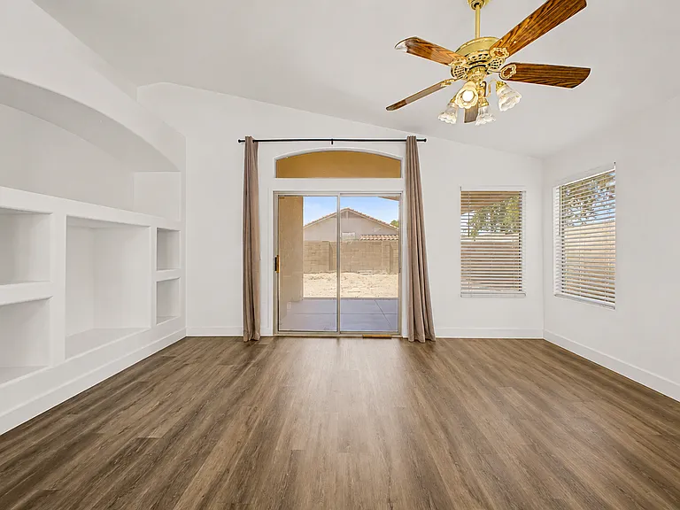 6906 W Phelps Rd — Photo 6
