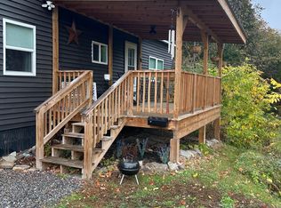 11 Star Way, Port Henry, NY 12974