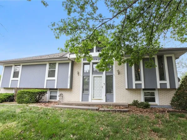 18711 E 28th St S, Independence, MO 64057