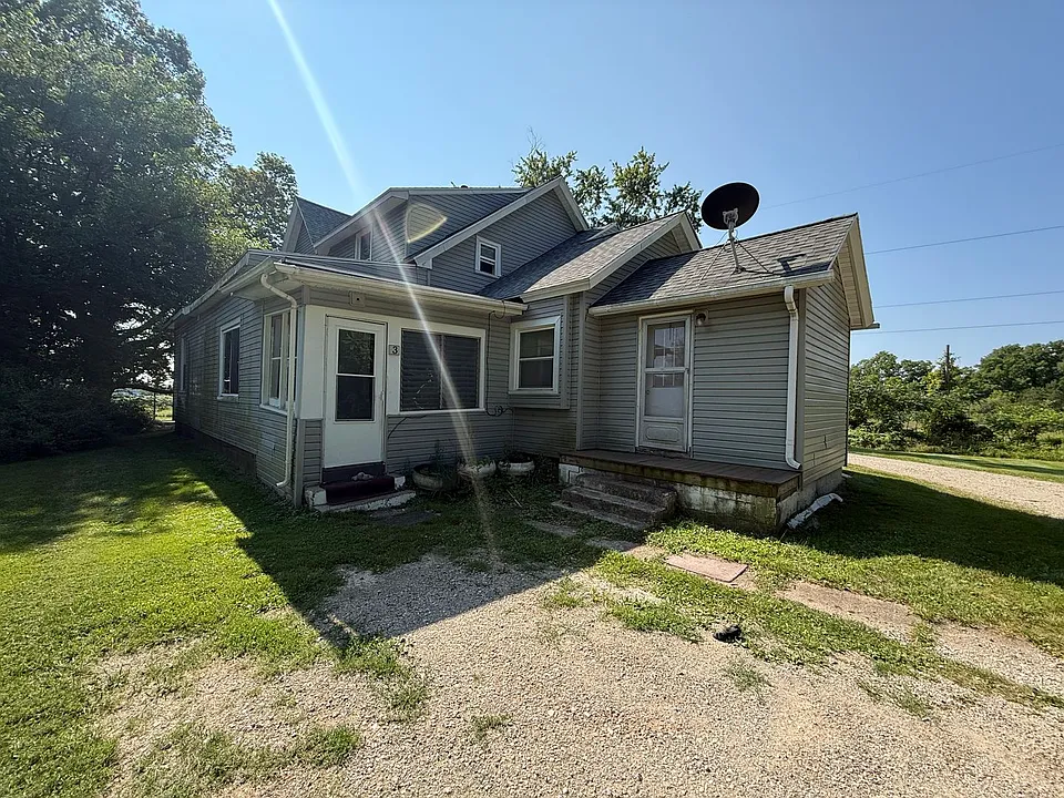 2120 Lansing Ave