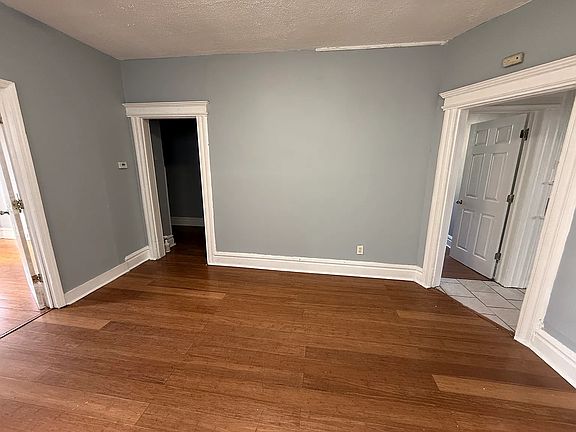 4th image of 110 Brookside Ave #5C