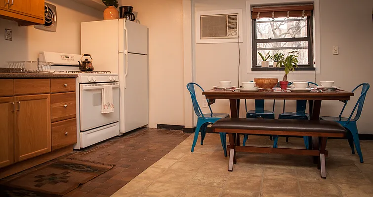 Rented by Furnished Habitat | media 19