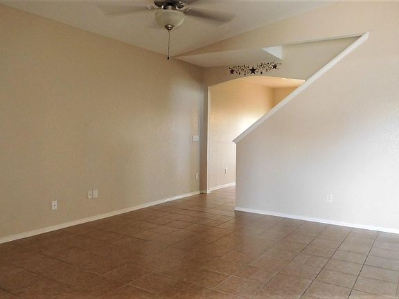 2nd image of 6986 Texas Oak Dr