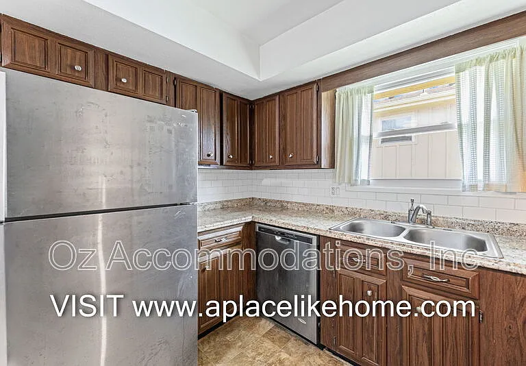 1428 NW 64th Ter — Photo 11