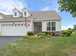 549 Autumn Cir, Pingree Grove, IL 60140