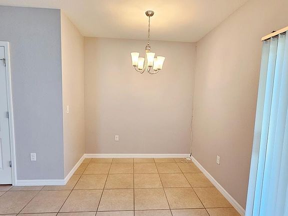 5th image of 364 Arbor Lakes Dr