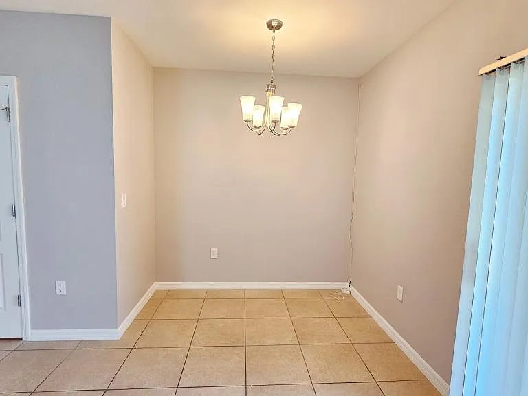 364 Arbor Lakes Dr — Photo 5