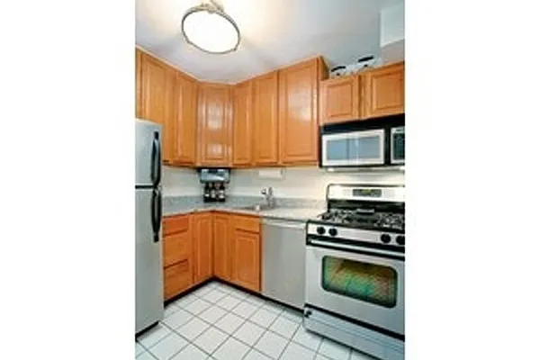 Sold by Corcoran | media 7