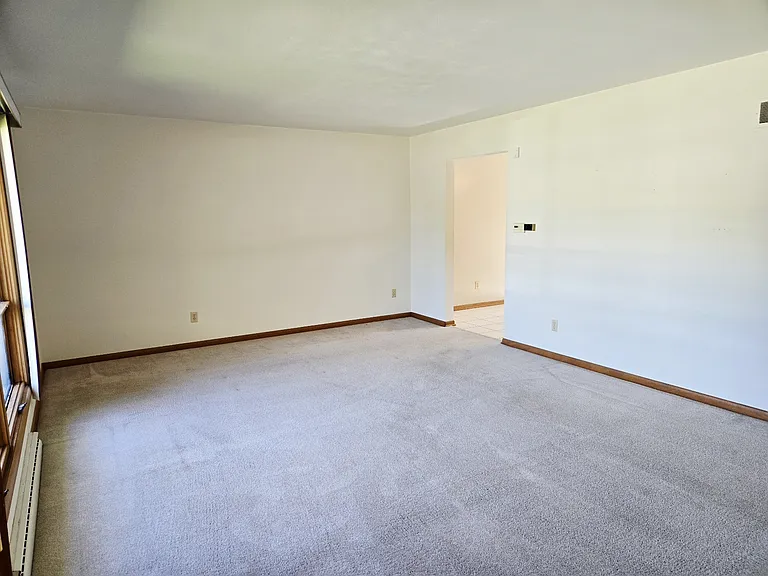 3507 Packard Pkwy — Photo 8
