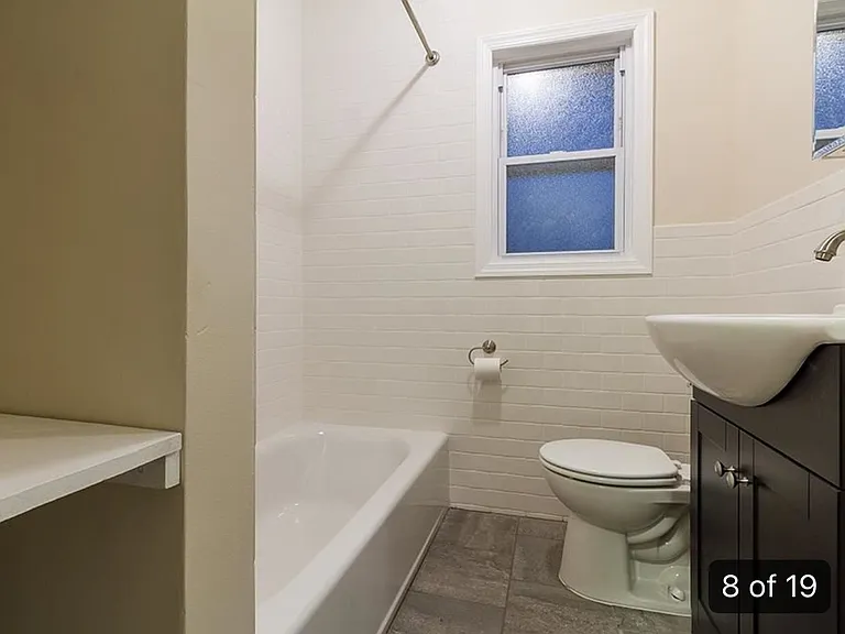 44 E 31st St #1 — Photo 4