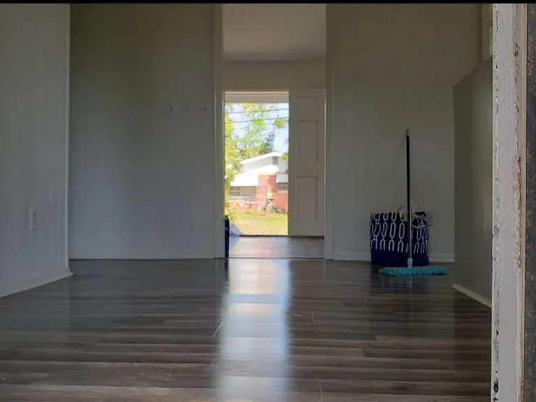 1221 N Palo Alto Ave — Photo 5