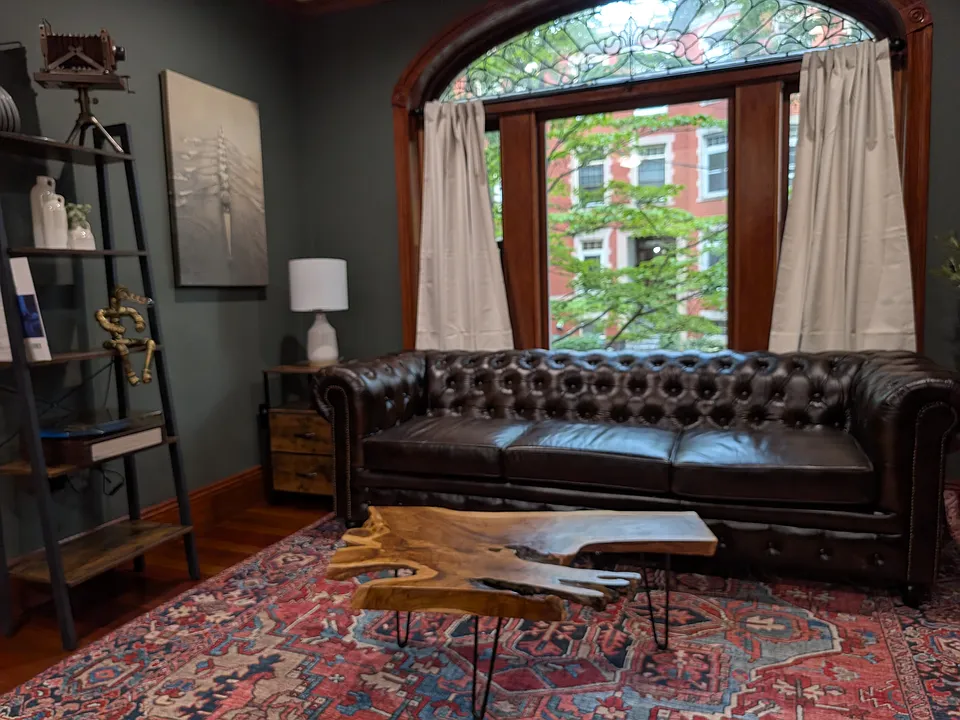 9 Strathmore Rd #2
