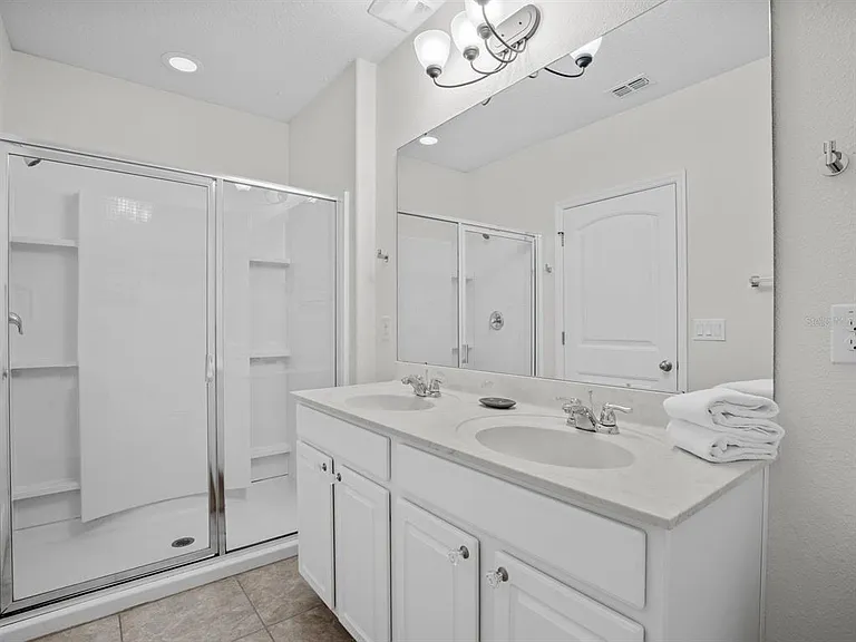 4811 Terrasonesta Dr — Photo 15