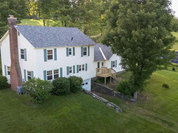 56 Park Laughton Road, Dummerston, VT 05346