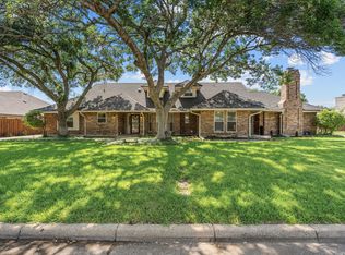 5111/5109 Ledgestone Dr, Fort Worth, TX 76132