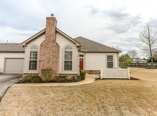 8823 Parkview Oaks Cir, Olive Branch, MS 38654