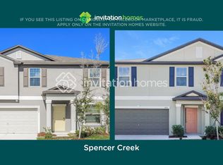 1408 Flower Dust Dr, Ruskin, FL 33570