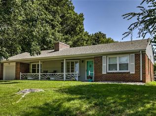 4001 NE Indianola Dr, Kansas City, MO 64116