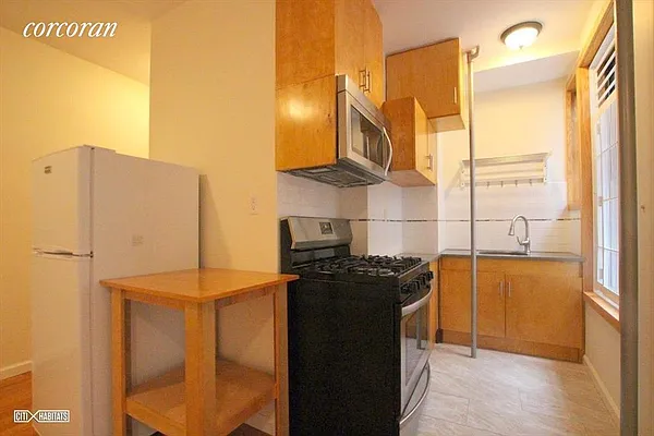 Rented by Corcoran | media 16