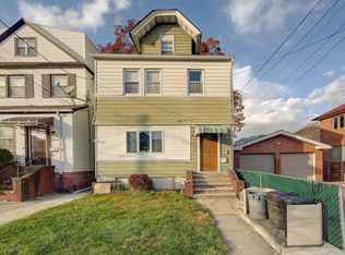 14963 Ash Ave, Flushing, NY