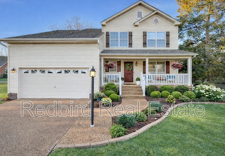 399 Clarkston Dr — Photo 1
