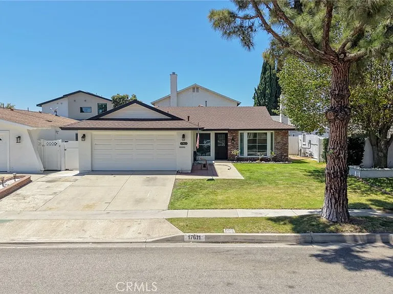 17611 Leslie Ave — Photo 35