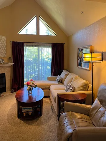 206 Foss Creek Cir #D — Photo 3