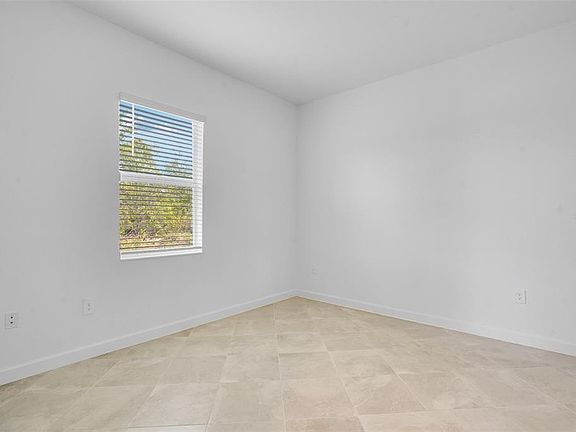 5th image of 8170 Dressel St