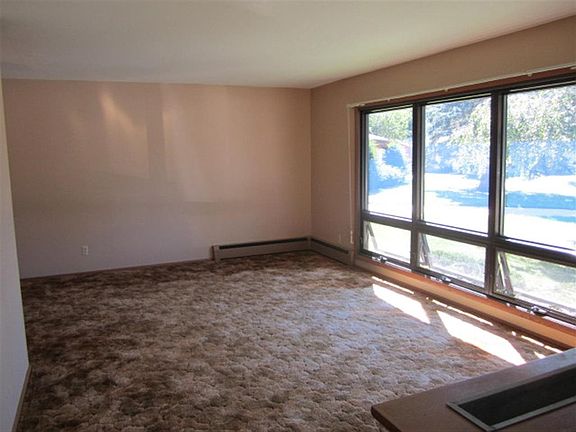 3rd image of 316 Rose Ct
