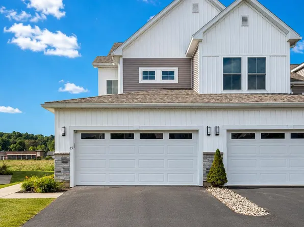 15 Wardley Circle, Cohoes, NY 12047