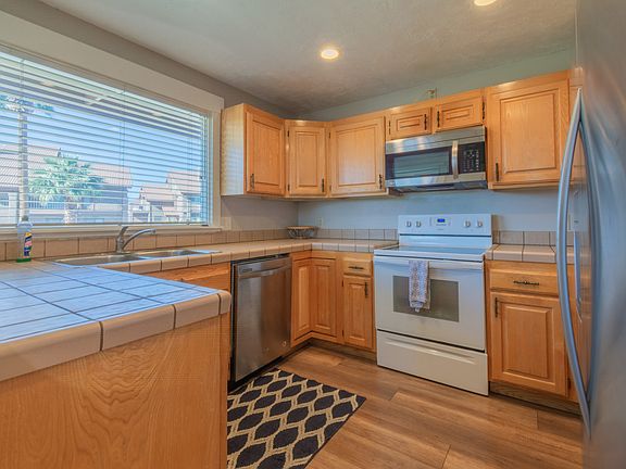 2nd image of 860 S Village Rd APT Y8