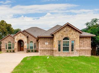138 Nunez Dr, Grand Prairie, TX 75051