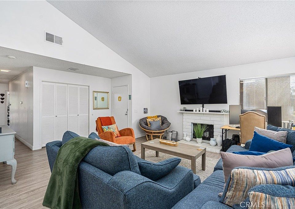 1st image of 3274 Little Mountain Dr APT B