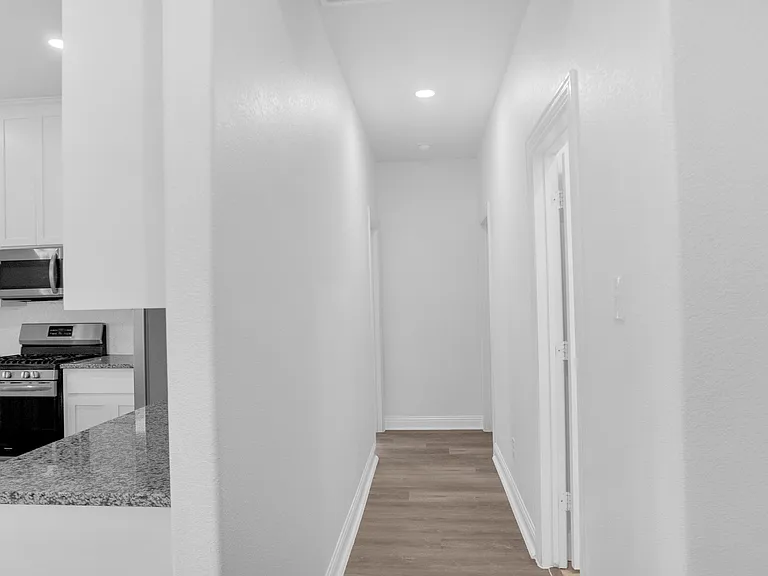 1520 Summit View Ln — Photo 12
