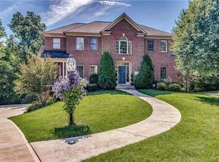 1525 Windsor Ct, Pittsburgh, PA 15241
