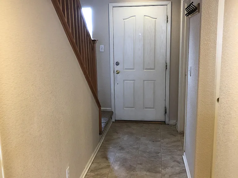 18818 E 58th Ave — Photo 14