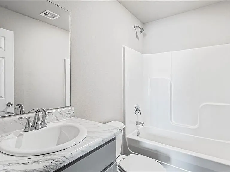 1405 S Corsac St — Photo 14