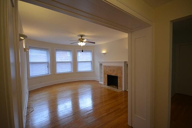 1st image of 6001 N Winthrop Ave APT 2E