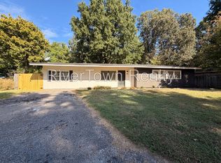 5122 Warfield Dr, Memphis, TN 38117