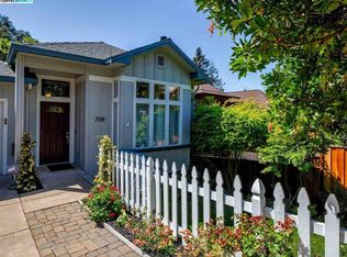 709 Caldwell Rd, Oakland, CA 94611