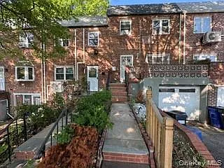 3 bed, 2.0 bath, 1836 sqft, $4,300 — Photo 2