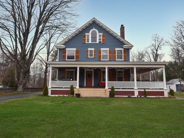 390 Main St, New Hartford, CT 06057