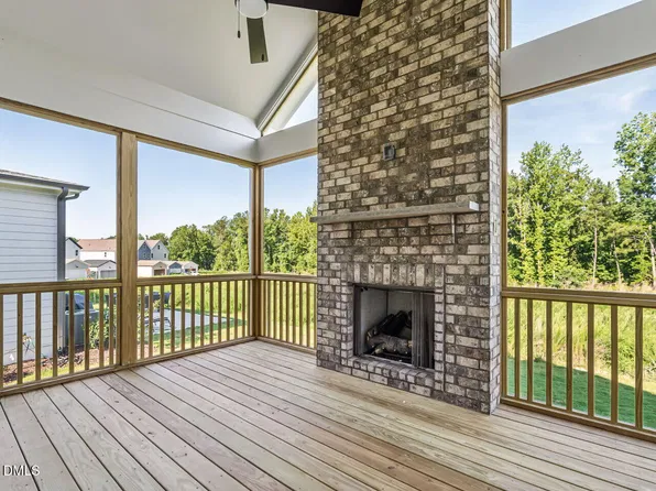 321 Catheys Creek Cir, Wendell, NC 27591