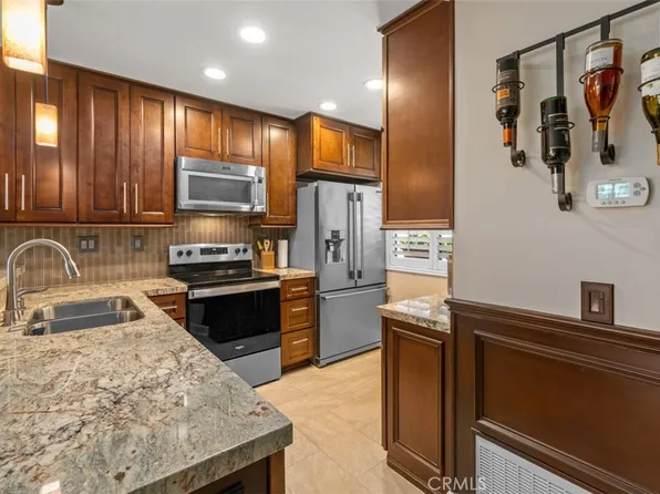 26 Lakepines, Irvine, CA 92620