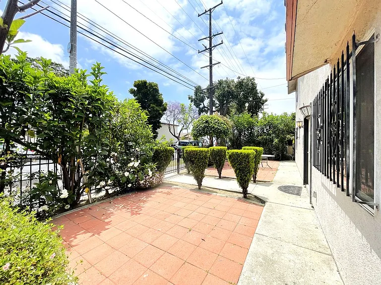 1349 Walnut Ave #A — Photo 19