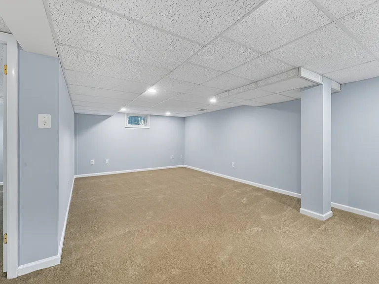 3306 Weller Rd — Photo 23