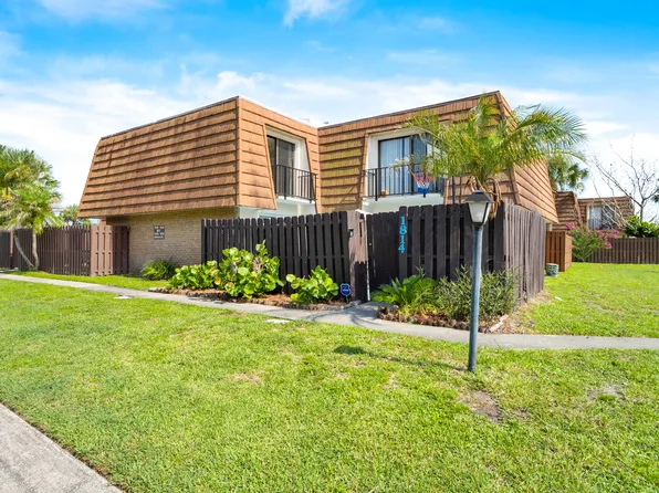1814 Kaileen Circle NE, Palm Bay, FL 32905
