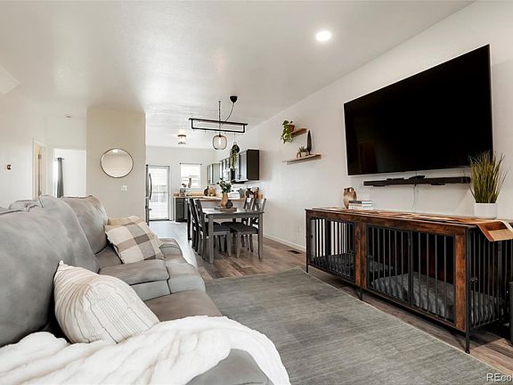 4th image of 3005 Quarterland Street