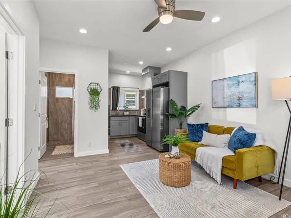 642 N Vineyard Blvd APT E, Honolulu, HI 96817