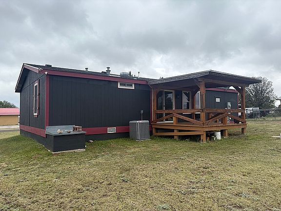 3rd image of 1904 La Mesa Dr